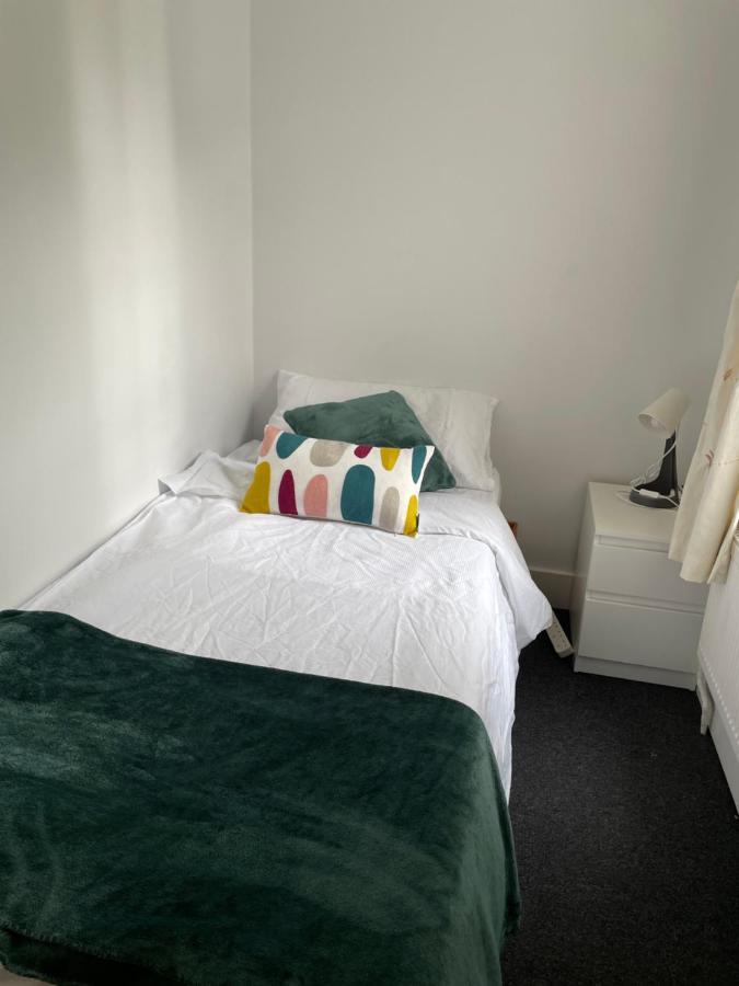 Cozy 3 Bedrooms Home Off Mill Road Sleep Cambridge Exterior foto